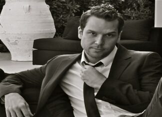 Dane Cook Net Worth: From Joke Teller to Multi-Millionaire – The Untold Story of His Wealth dane cook net worth